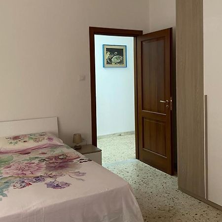 Golden House Apartment Palmi Luaran gambar