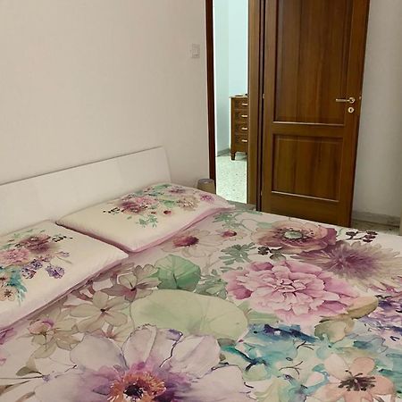 Golden House Apartment Palmi Luaran gambar