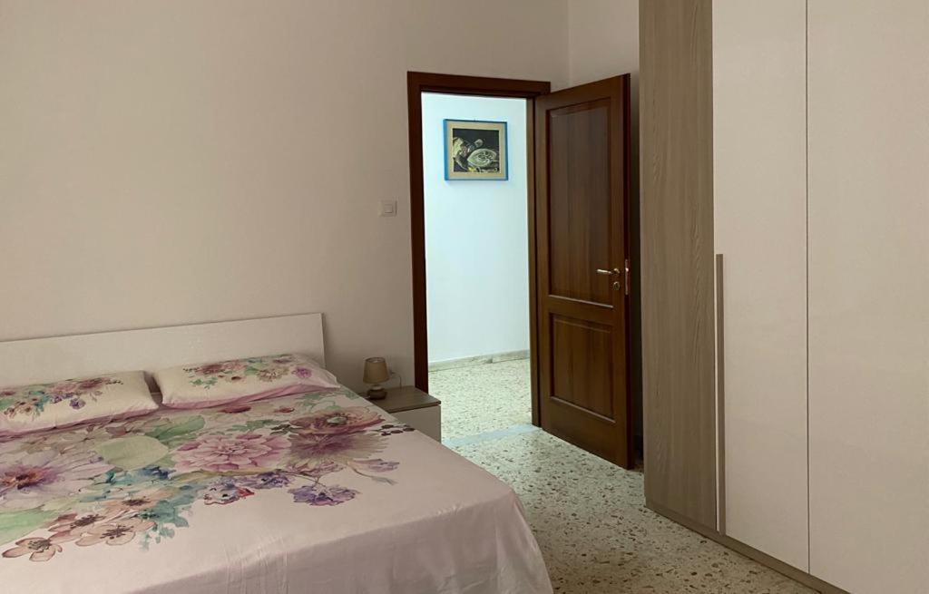 Golden House Apartment Palmi Luaran gambar