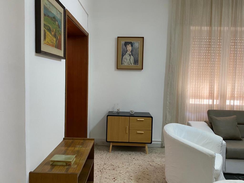 Golden House Apartment Palmi Luaran gambar